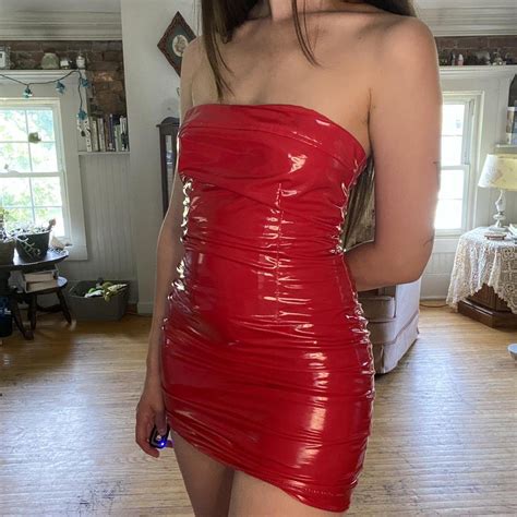 Free Red Dress Porn Videos